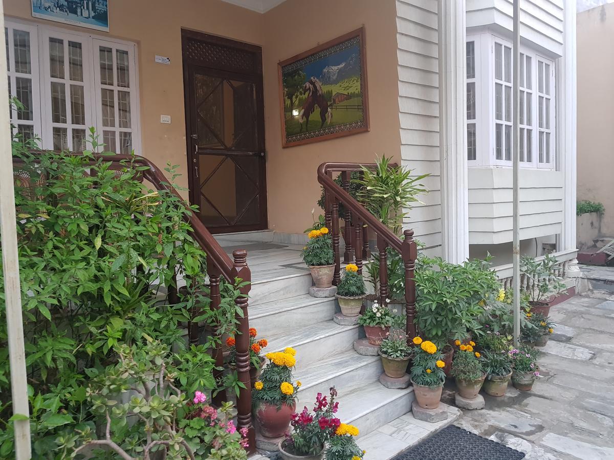Cozy Home Jawlakhel Exterior foto